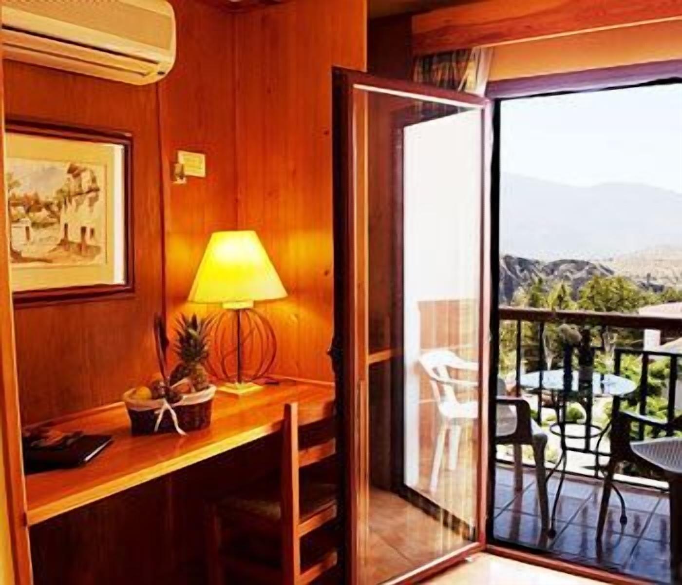 Hotel Alcadima Lanjaron Exterior photo